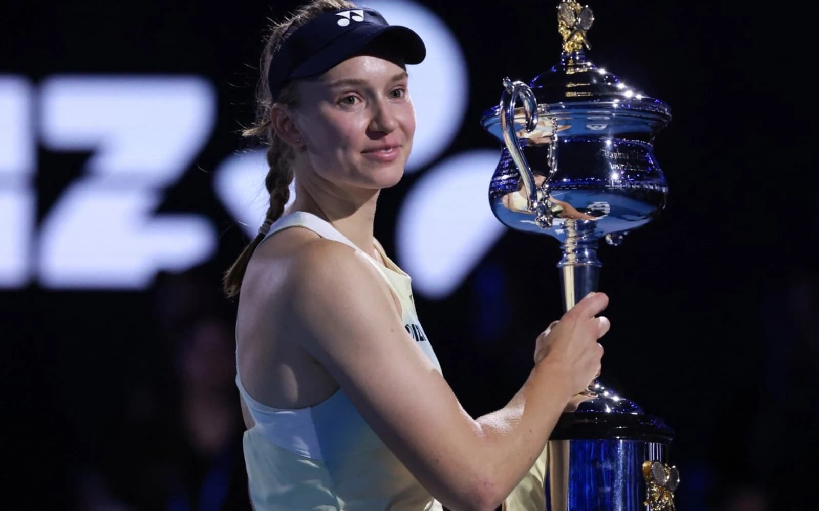 Cover Image for Rybakina beats Sabalenka in tense Australian Open final