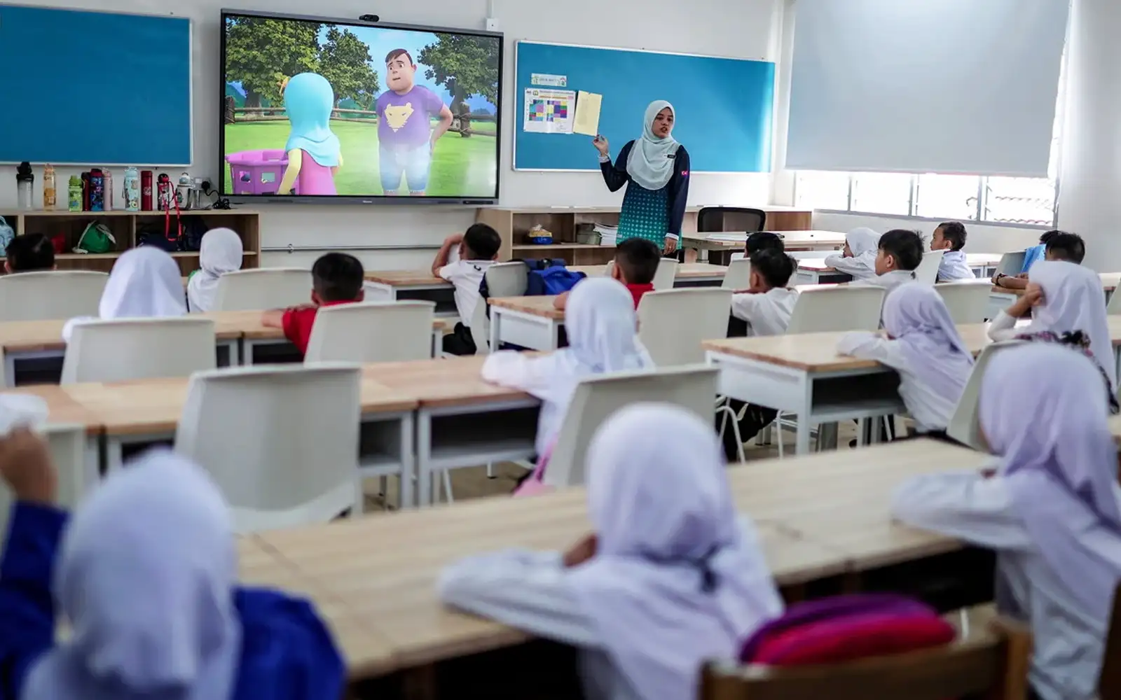 Cover Image for ‘Sempatkah KPM sedia bilik darjah, guru mencukupi’, soal wakil rakyat PN