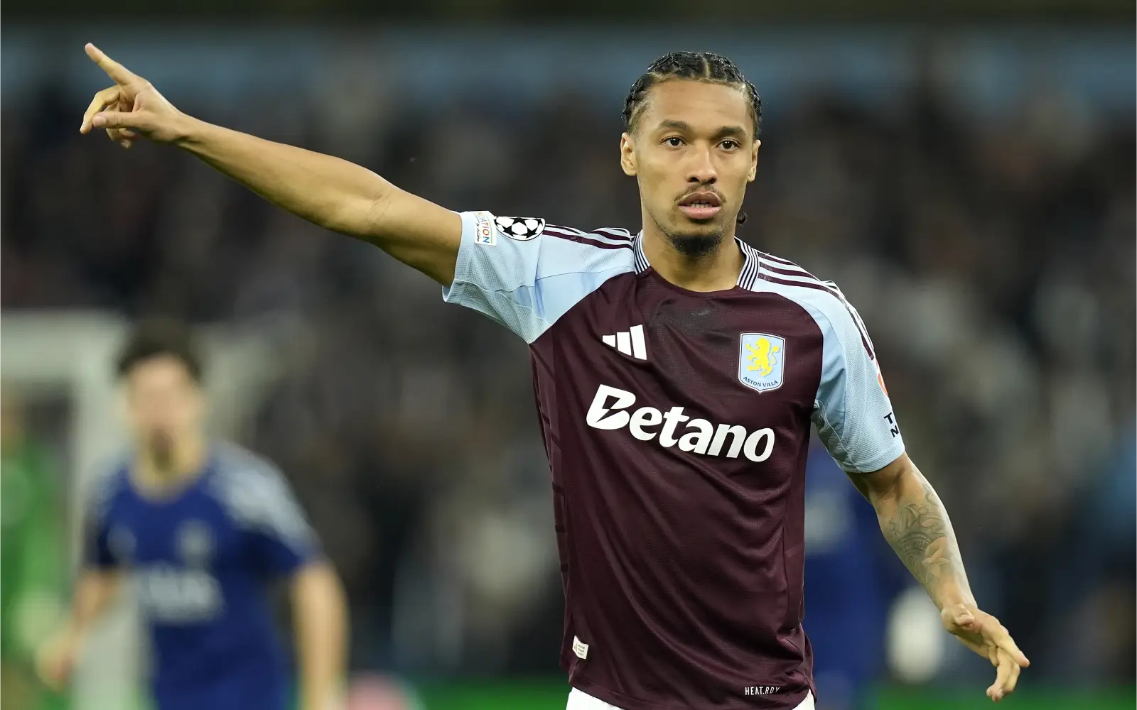 Cover Image for Knee surgery ends season for Aston Villa’s Kamara