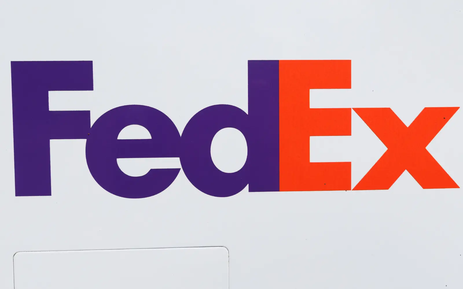 Cover Image for FedEx sues US government for tariff refunds