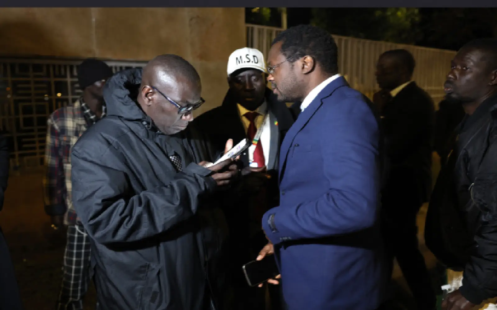 Cover Image for Senegalese fans held in Morocco jailed up to a year