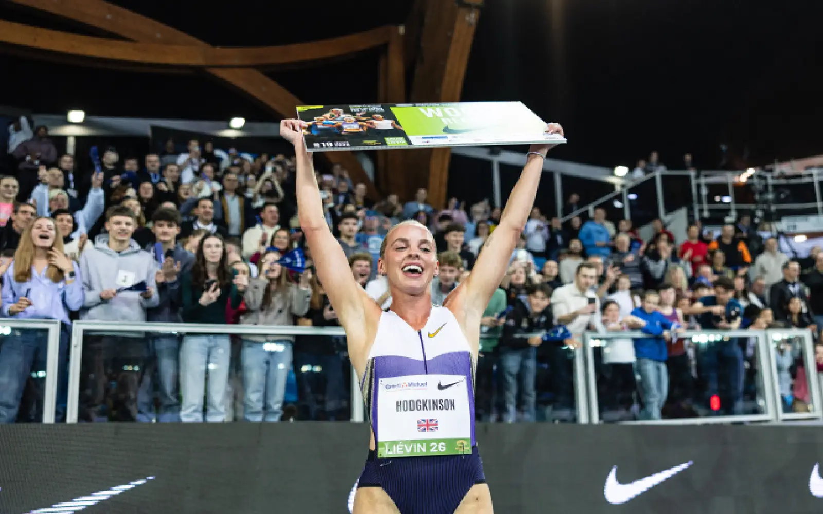 Cover Image for Hodgkinson sets women’s 800m world indoor record