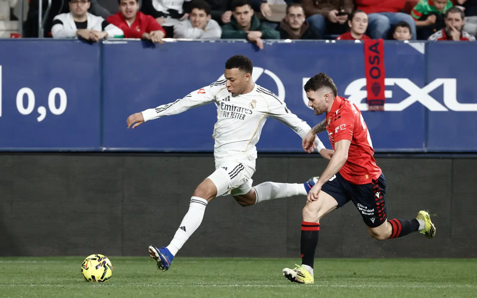 Cover Image for La Liga leaders Real Madrid stung by late Osasuna winner