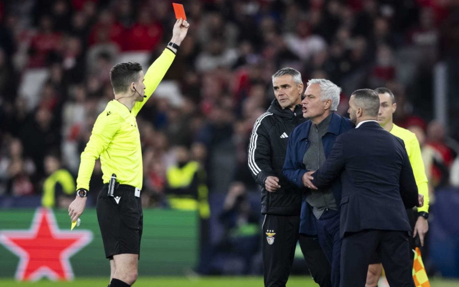 Cover Image for Mourinho’s Bernabeu homecoming upended by suspension, racism row