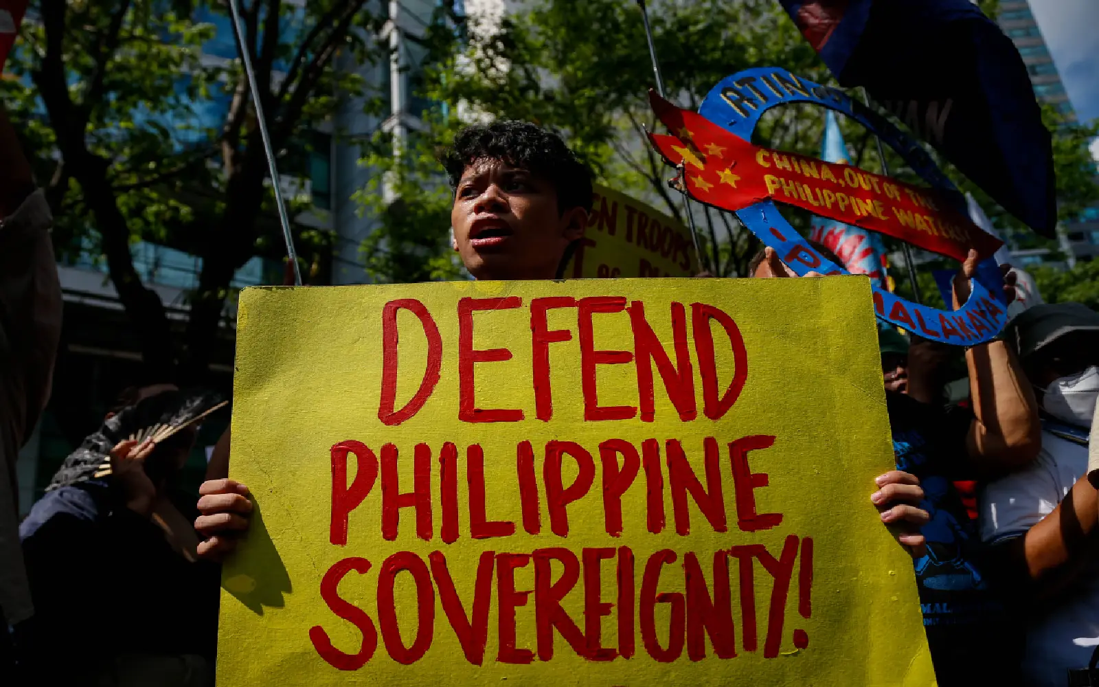 Cover Image for Philippines takes exception to Chinese Embassy comment on job losses